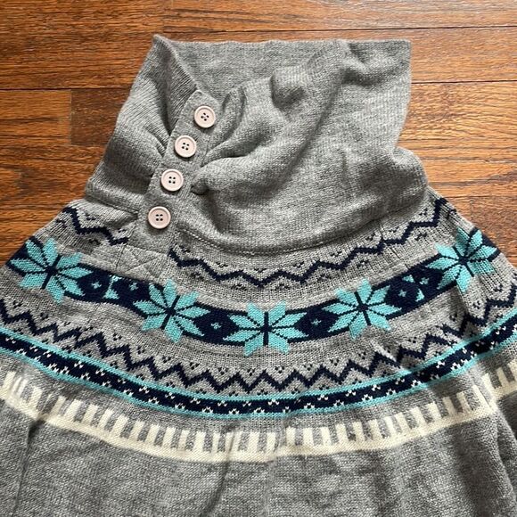 Venus Gray, White and Blue Snowflake Cowl Neck Sweater - Picture 2 of 6